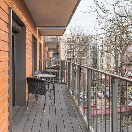 Uroczy Apartament - Angel City Krakow Dış mekan fotoğraf